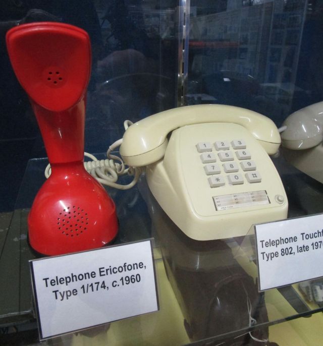 Early_Telephone_02-1600px