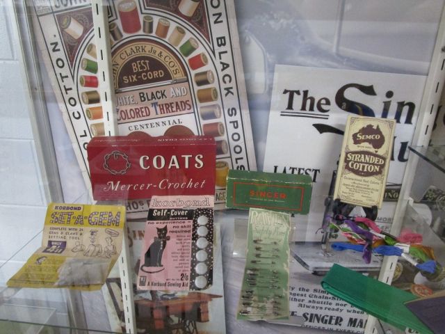 sewing_display_02-1600px